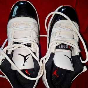 Jordan little boys size 13 white, black with red soles and tips sneakers